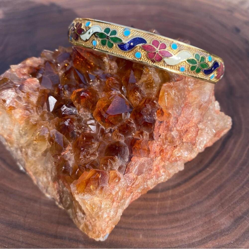 Vintage Gold Tone Raised Enamel Floral Leaf Painted Motif Bangle Bracelet